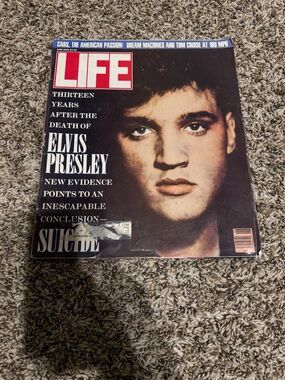 Elvis Presley Cover of Life Magazine Eisenhower Excellent Condition June 1990